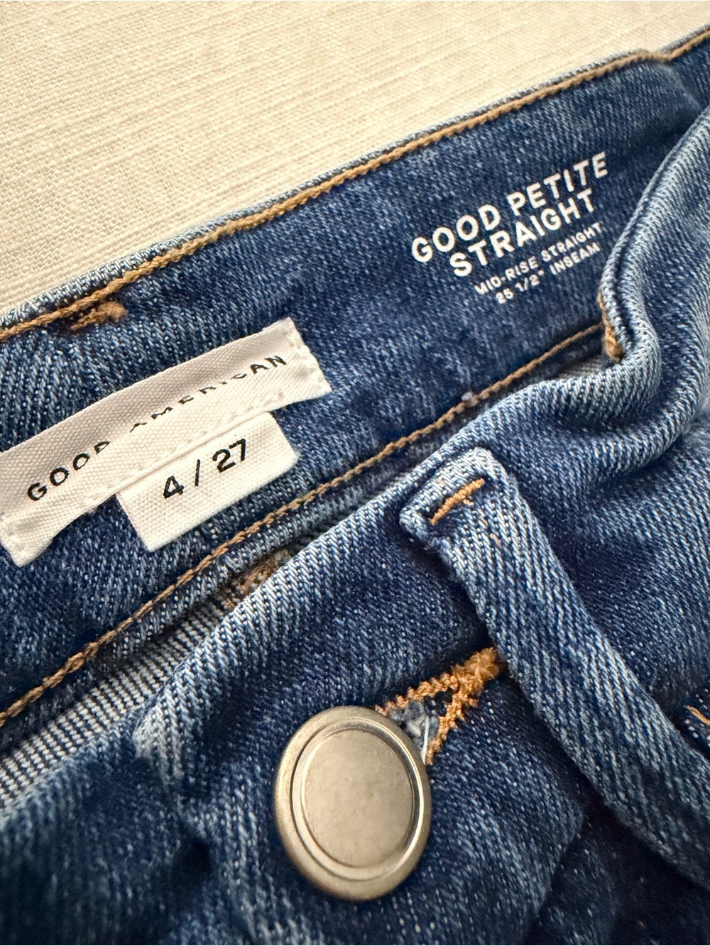 Good American Good Petite Distressed Crop Straight Leg Jeans NWT 4/27P - Picture 7 of 8